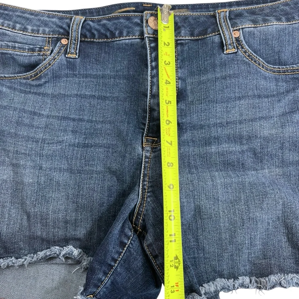 Seven7 Weekend Short Hi-Rise Denim Shorts Women Size 14 Color Blue - Picture 5 of 8